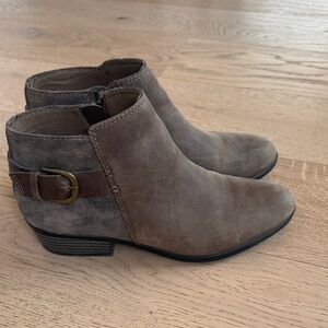 Clarks Brown Ankle Boots, Women’s size 8.5